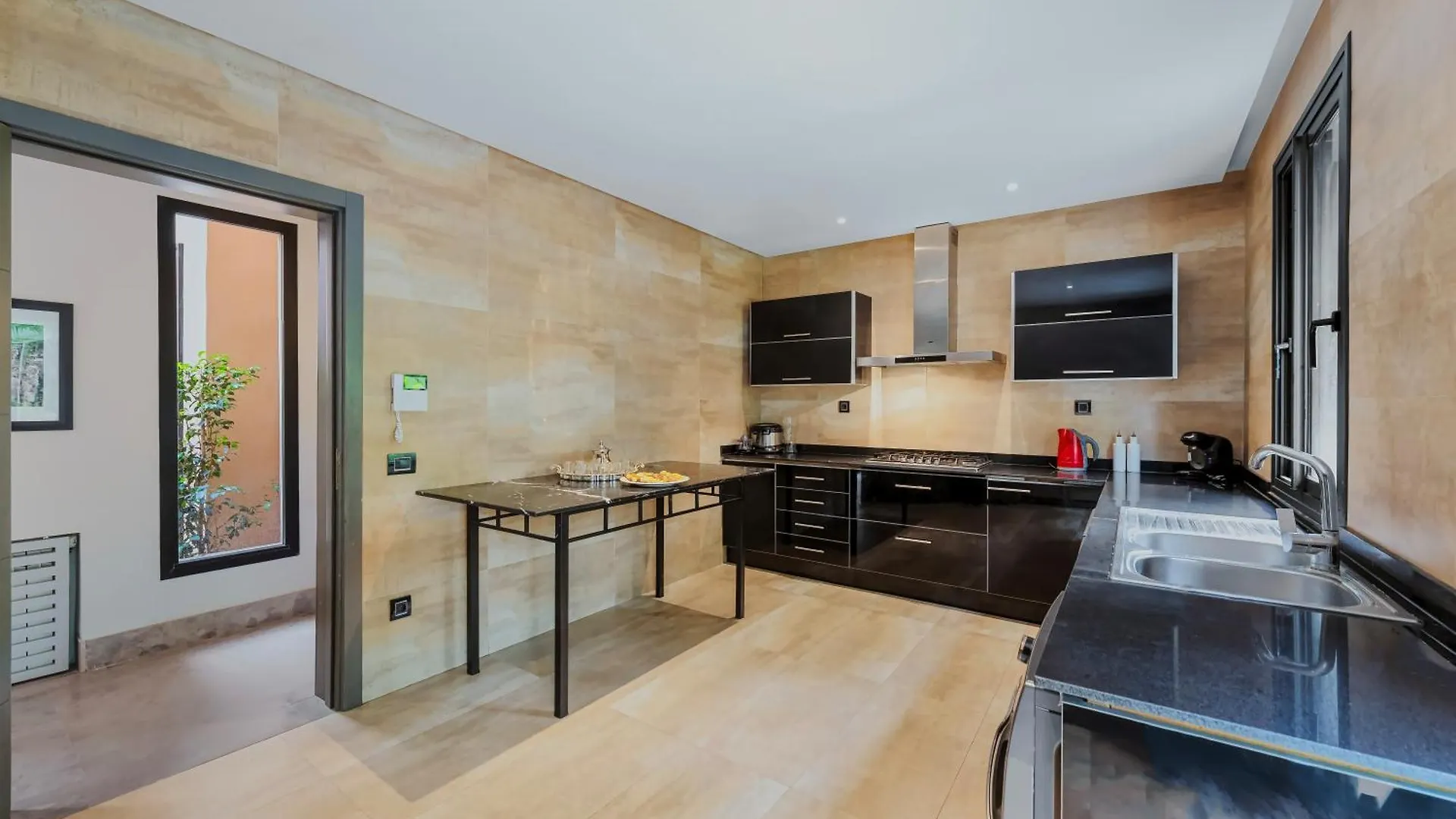 Oasis Villa Prime Location Full Staff Cinema Marraquexe