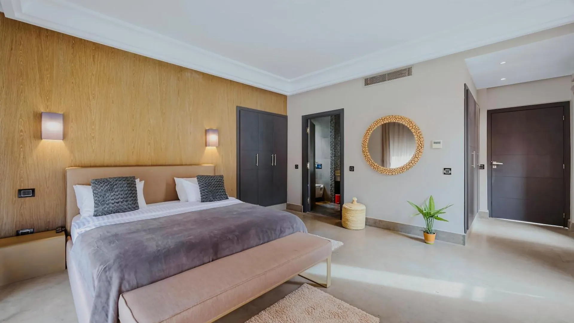 Oasis Villa Prime Location Full Staff Cinema Marakeş