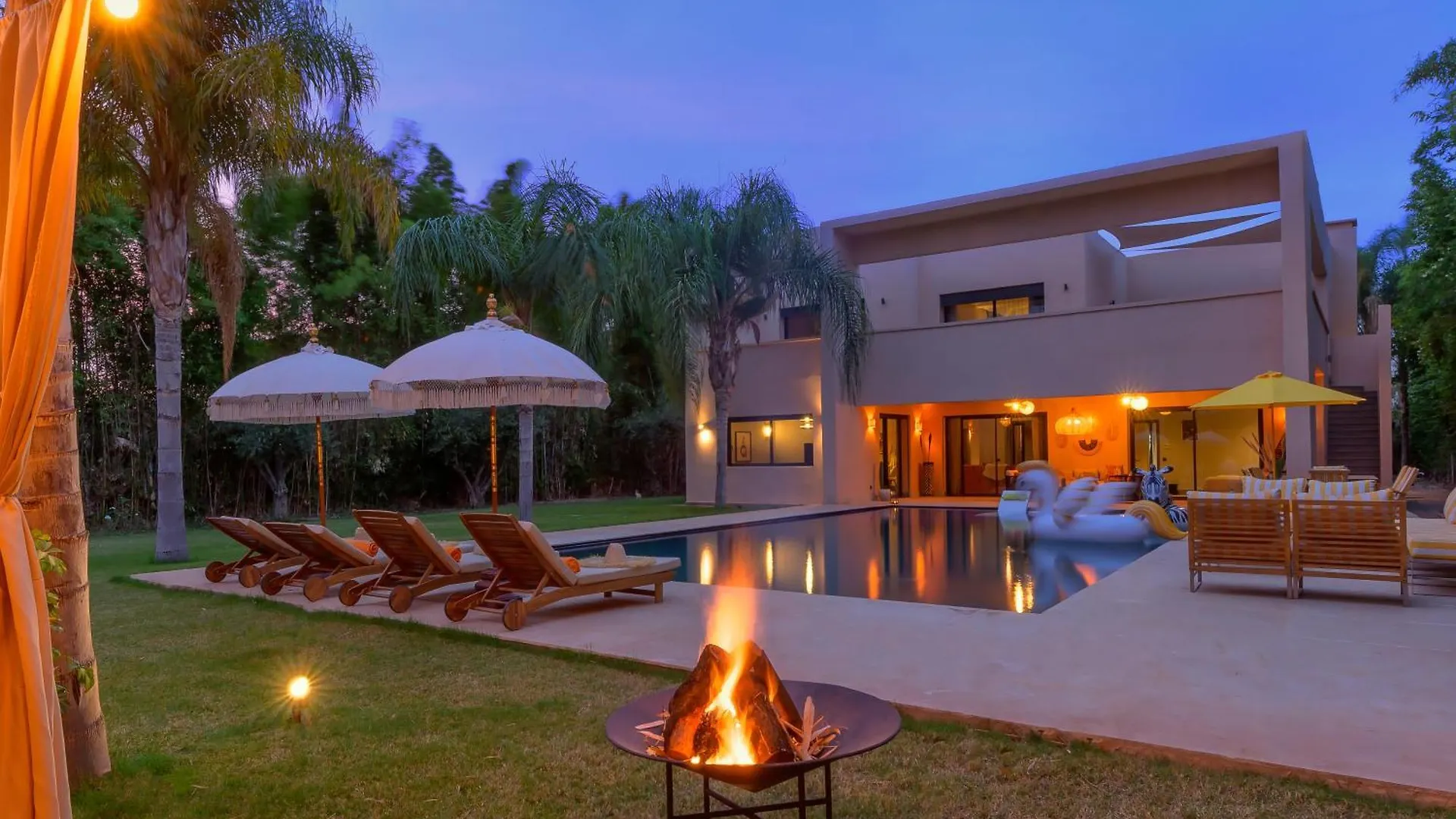 Oasis Villa Prime Location Full Staff Cinema Marakeş
